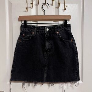 Topshop Black Frayed Hem Denim Mini Skirt 🖤